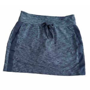 Athleta gray and black athletic skirt with drawstring size:S